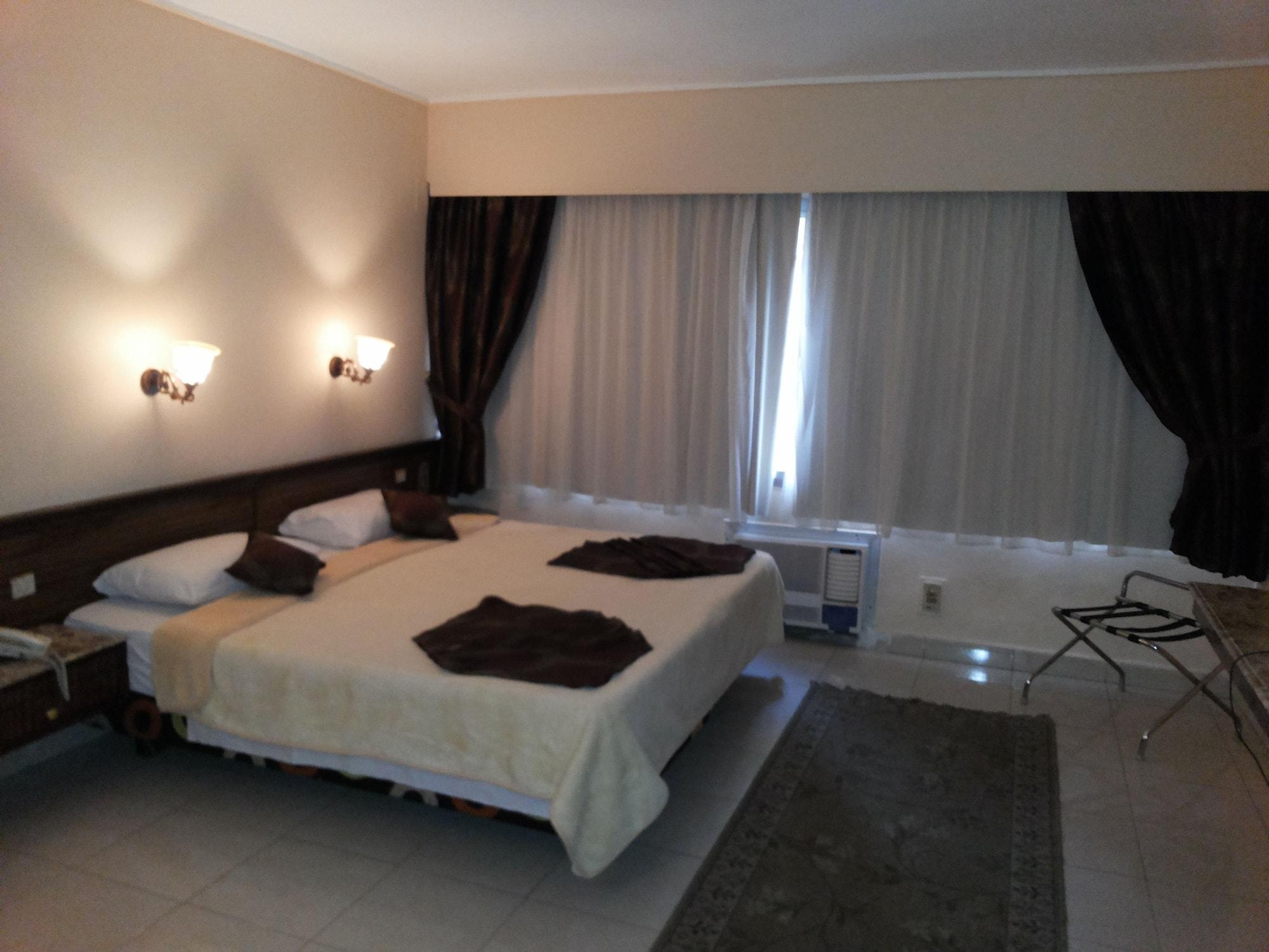 Отель Kanzy Cairo 3*
